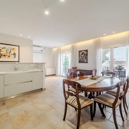 Apartment Tilia Tree Luxury - Vast Pool And Bbq *