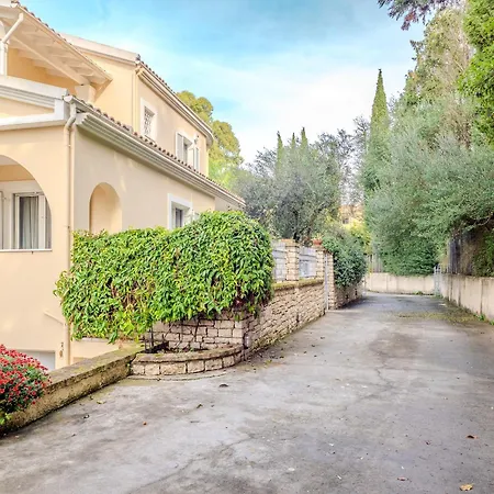 Tilia Tree Luxury - Vast Pool And Bbq Appartement