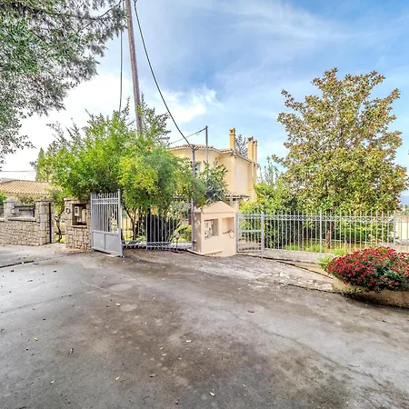 Tilia Tree Luxury - Vast Pool And Bbq *