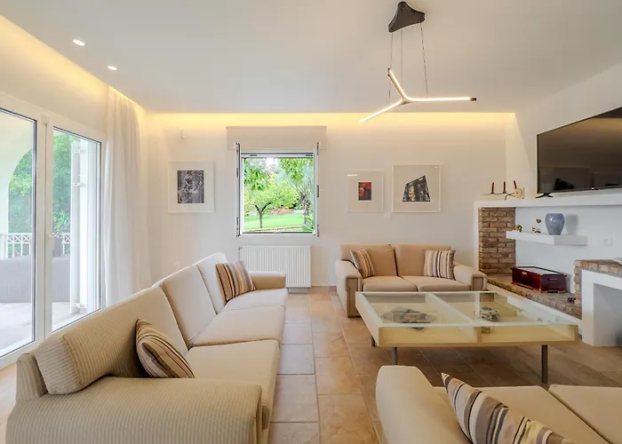Tilia Tree Luxury - Vast Pool And Bbq Appartement Corfu (city)