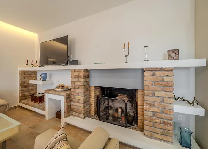 Tilia Tree Luxury - Vast Pool And Bbq Corfu (city)