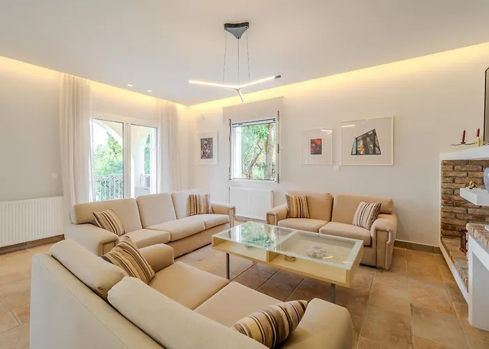Tilia Tree Luxury - Vast Pool And Bbq *