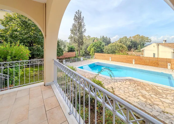 Tilia Tree Luxury - Vast Pool And Bbq Appartement *