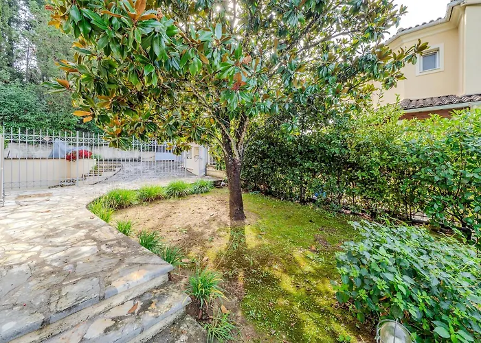 Appartement Tilia Tree Luxury - Vast Pool And Bbq *