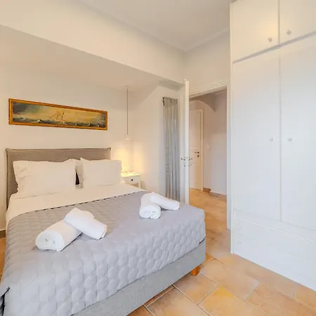 Apartament Tilia Tree Luxury - Vast Pool And Bbq Corfu (city)